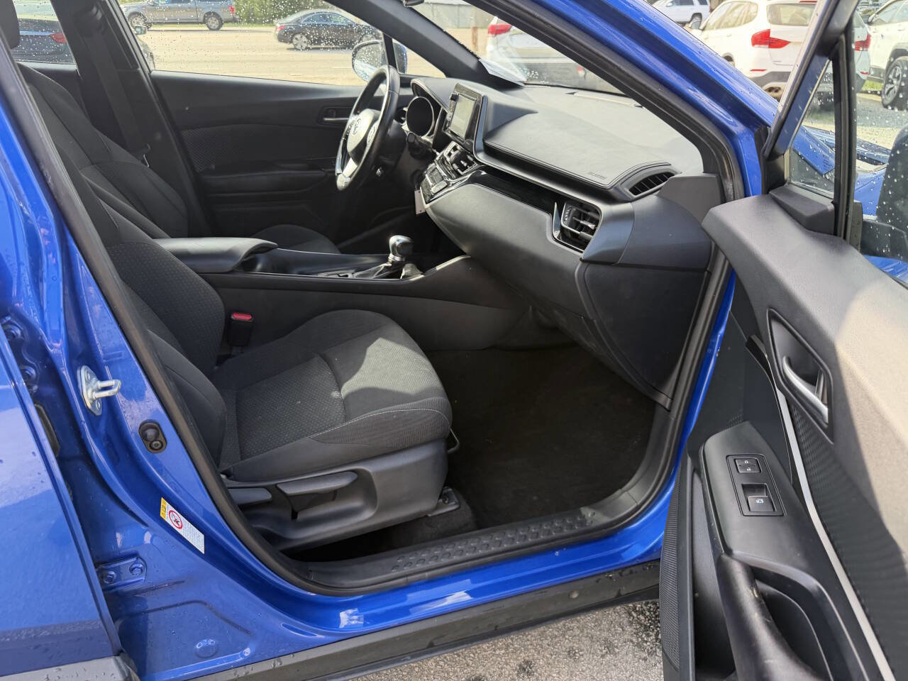 Used 2018 Toyota C-HR XLE FWD image 20