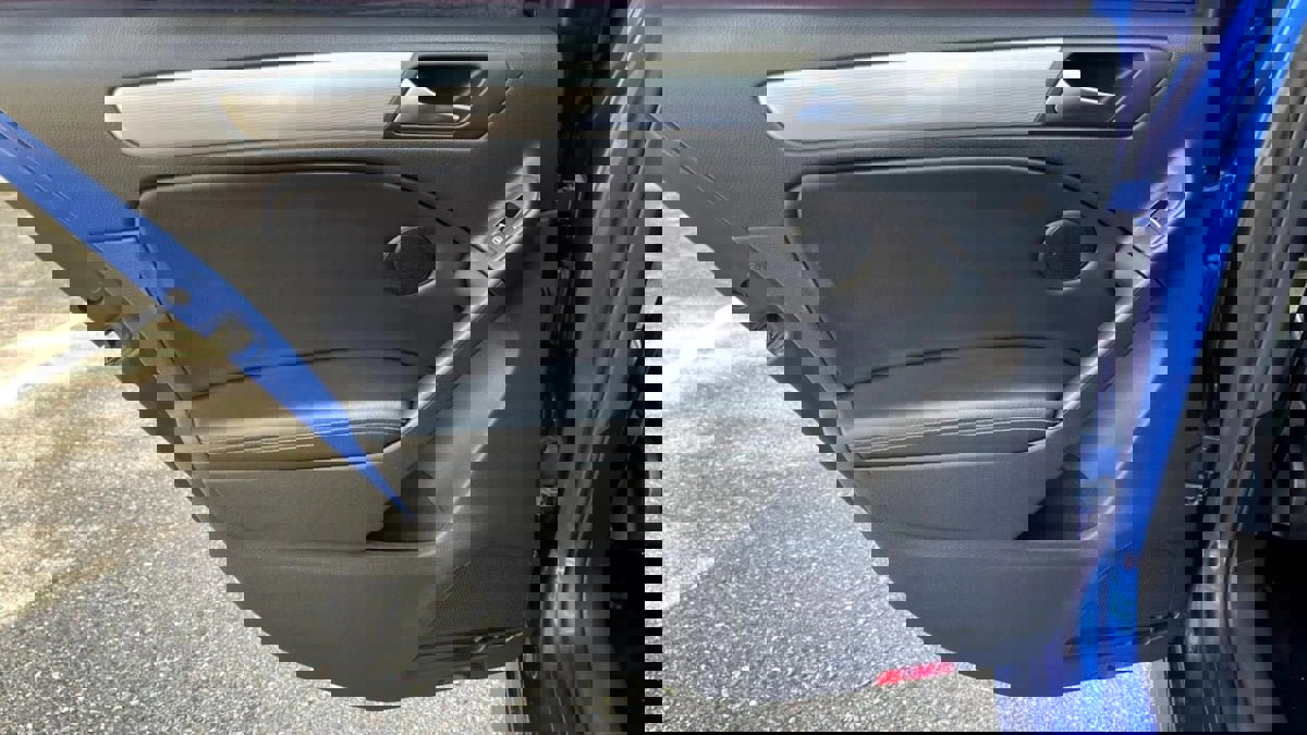 Used 2013 Volkswagen Golf R 4-Door image 42