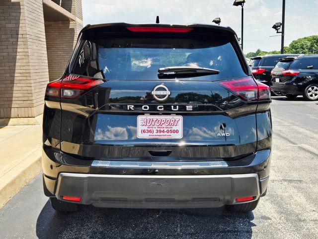 Used 2025 Nissan Rogue SV AWD/4WD image 7