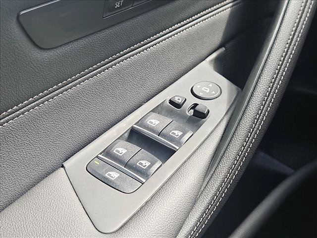 Used 2023 BMW 540i w/ M Sport Package RWD image 23