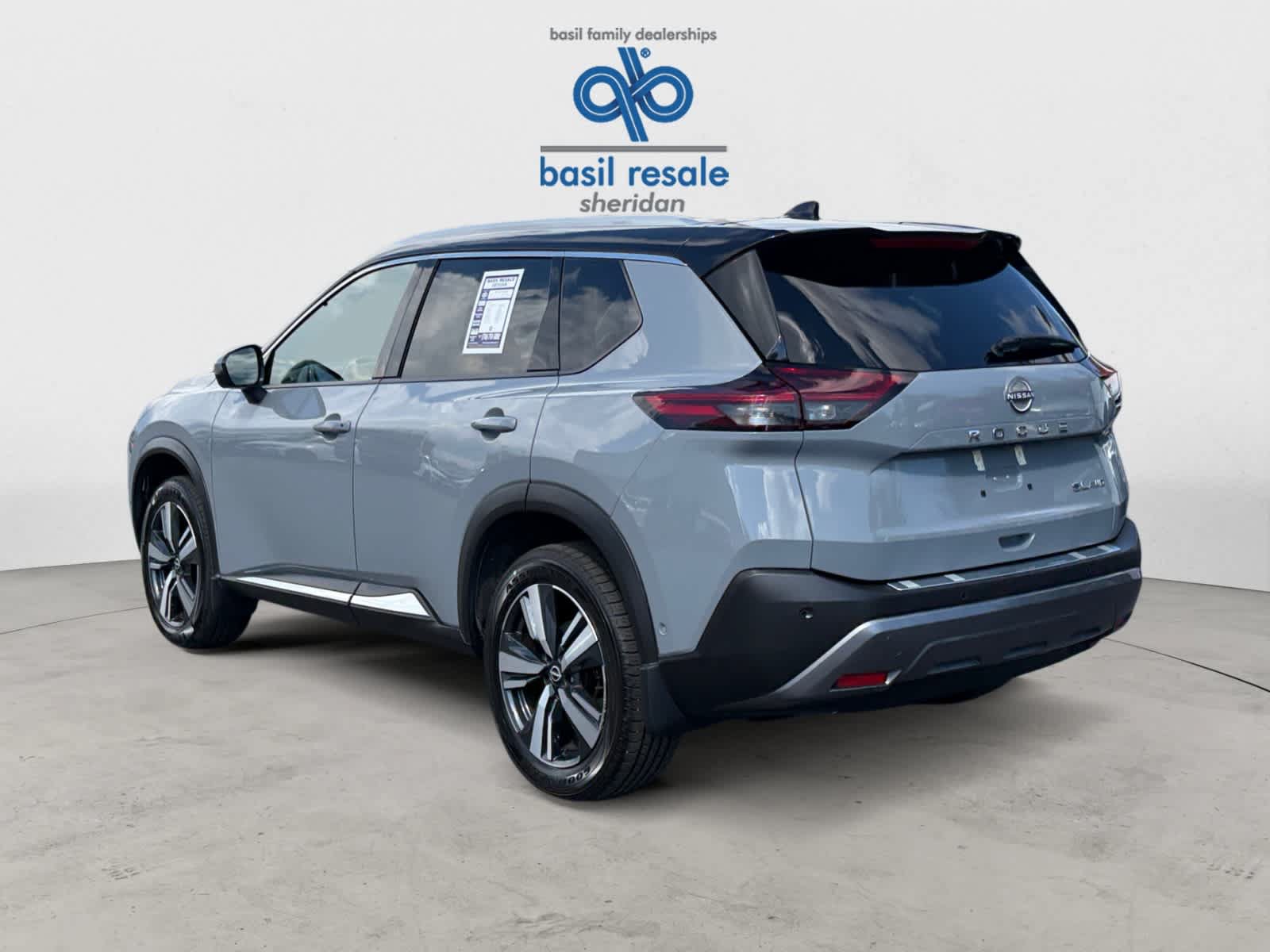 Used 2023 Nissan Rogue SL w/ SL Premium Package AWD/4WD image 4