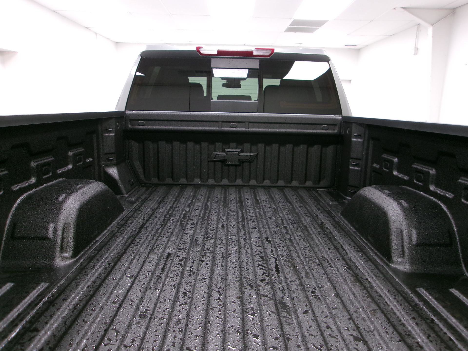 New 2026 Chevrolet Silverado 1500 RST w/ Redline Edition AWD/4WD image 12