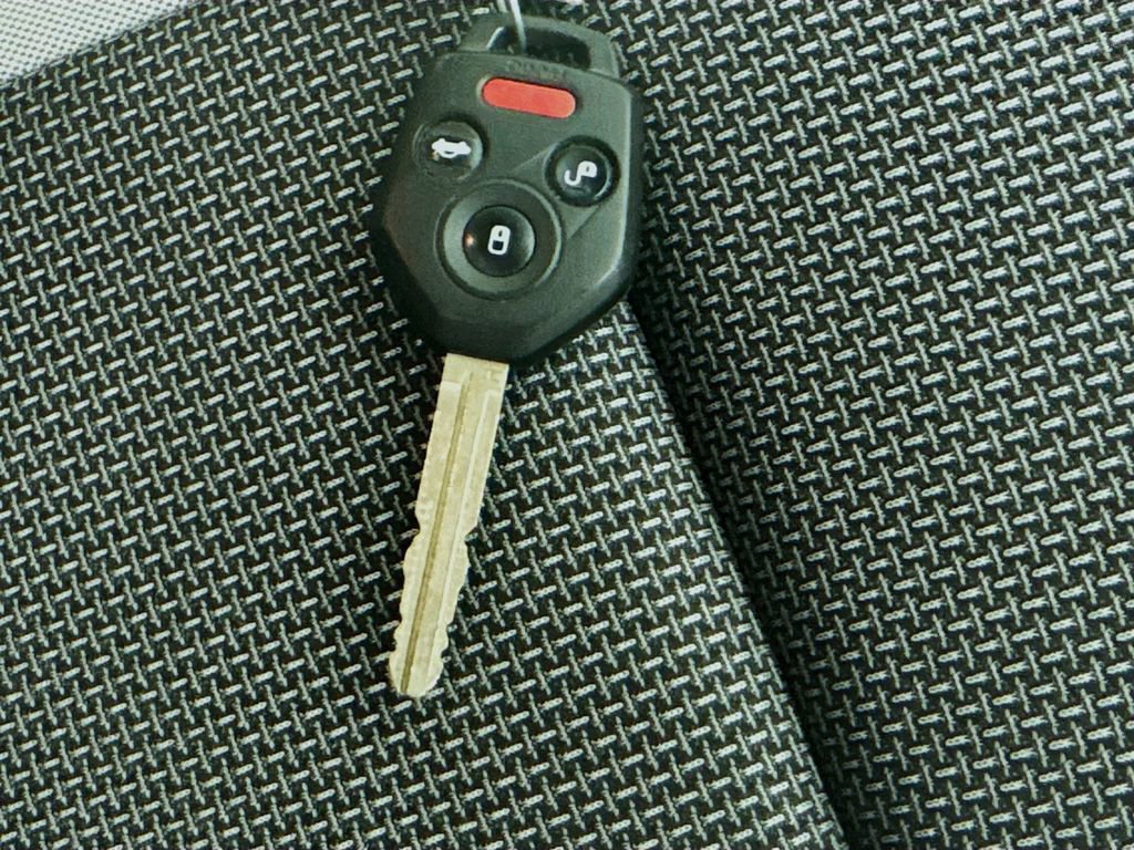 Used 2018 Subaru Crosstrek 2.0i Premium w/ Eyesight System image 35