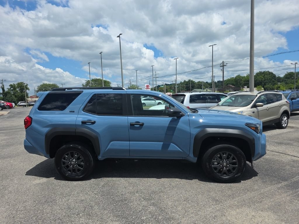 Used 2026 Toyota 4Runner SR5 AWD/4WD image 3