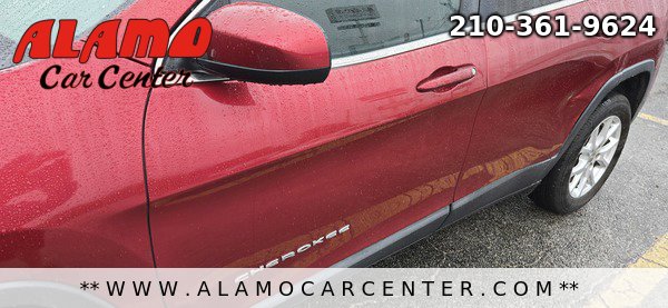 Used 2017 Jeep Cherokee Latitude FWD image 9