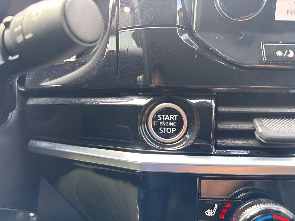 Used 2023 Nissan Pathfinder Platinum w/ Cargo Package AWD/4WD image 24