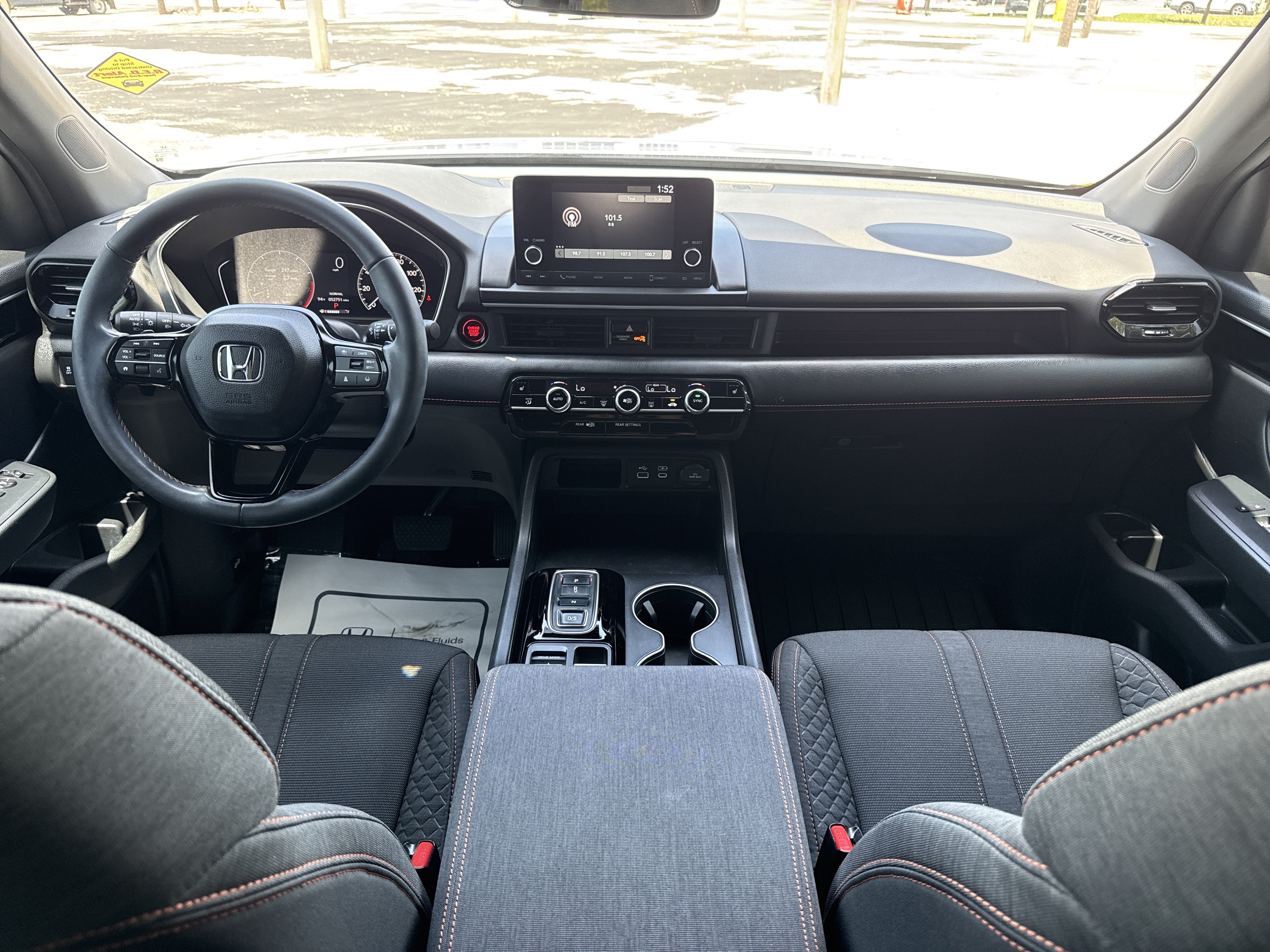 Certified 2025 Honda Pilot Sport image 20