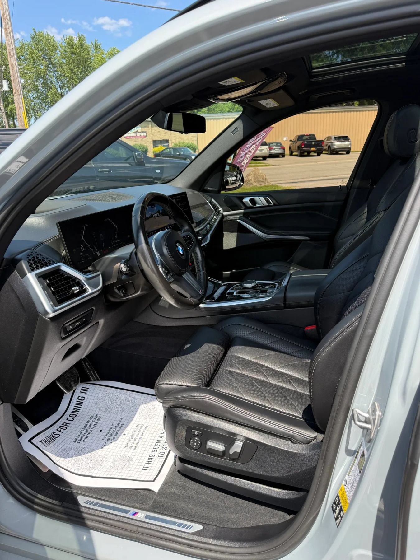 Used 2024 BMW X5 xDrive40i w/ M Sport Package AWD/4WD image 26