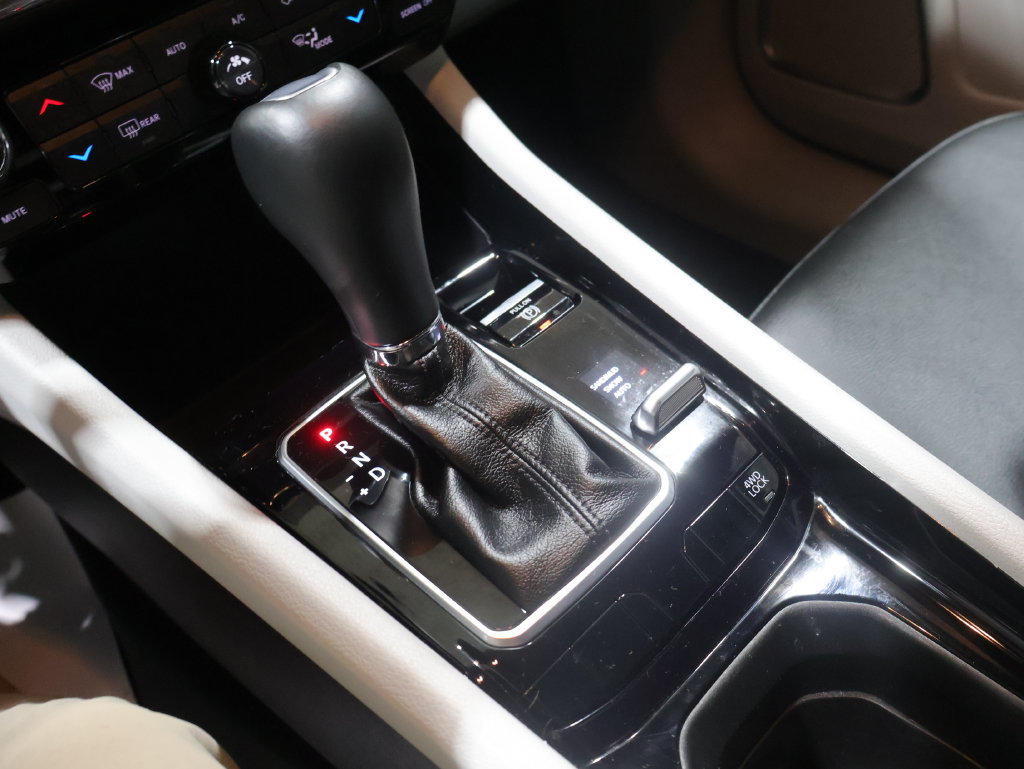 Certified 2024 Jeep Compass Limited AWD/4WD image 29