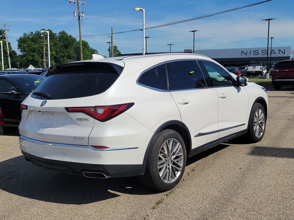 Used 2023 Acura MDX SH-AWD w/ Advance Package image 4