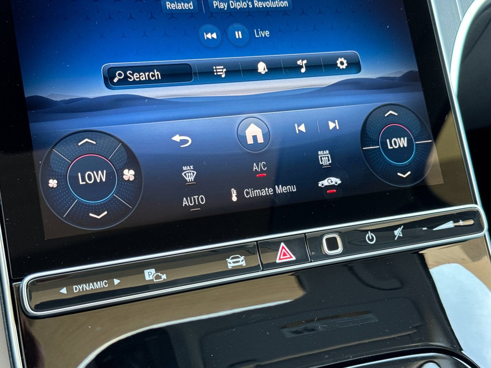 New 2026 Mercedes-Benz C 300 4MATIC Sedan image 18