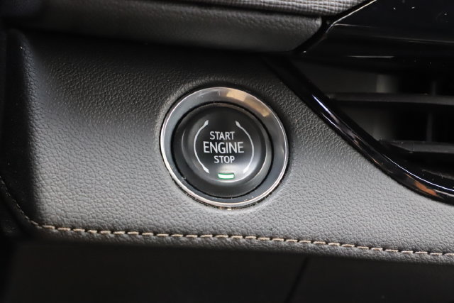 Used 2025 Buick Enclave Preferred AWD/4WD image 35