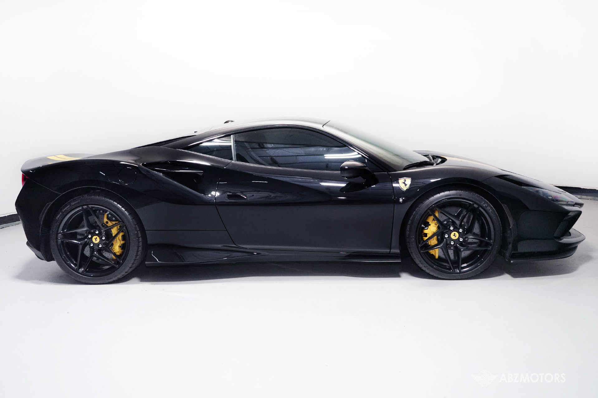 Used 2020 Ferrari F8 Tributo RWD image 4