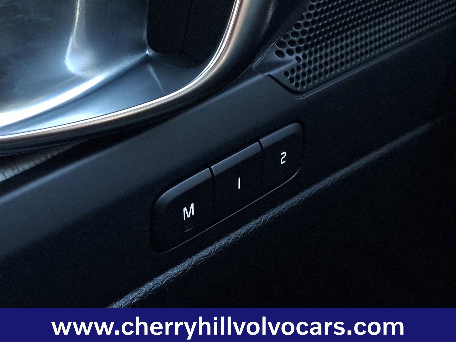 Certified 2025 Volvo XC40 B5 Core w/ Protection Package Premier image 25