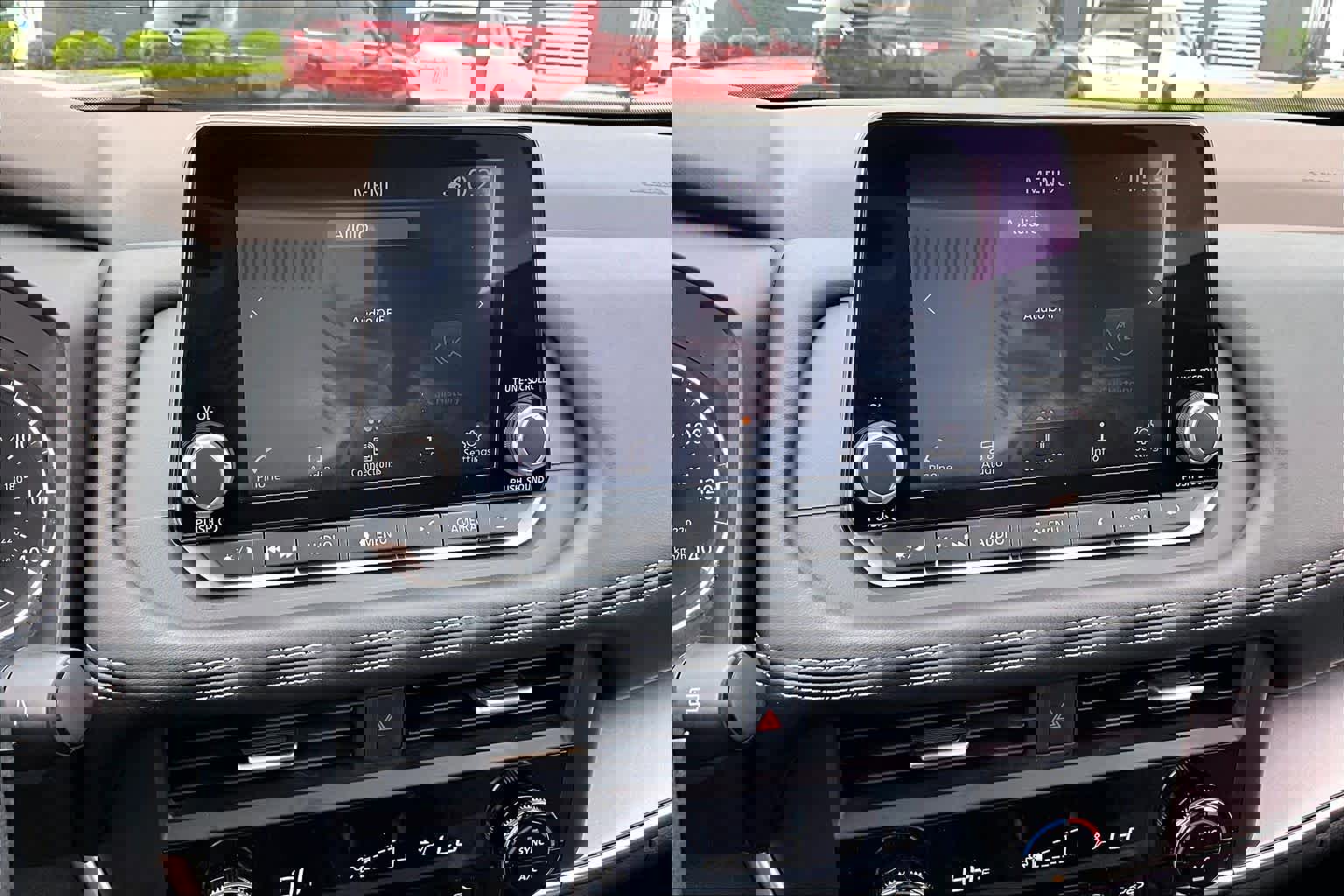 Certified 2023 Nissan Rogue SV FWD image 31