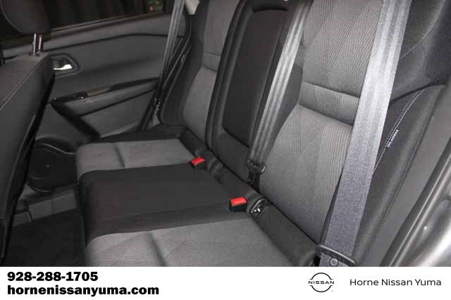 Used 2025 Nissan Rogue SV image 7