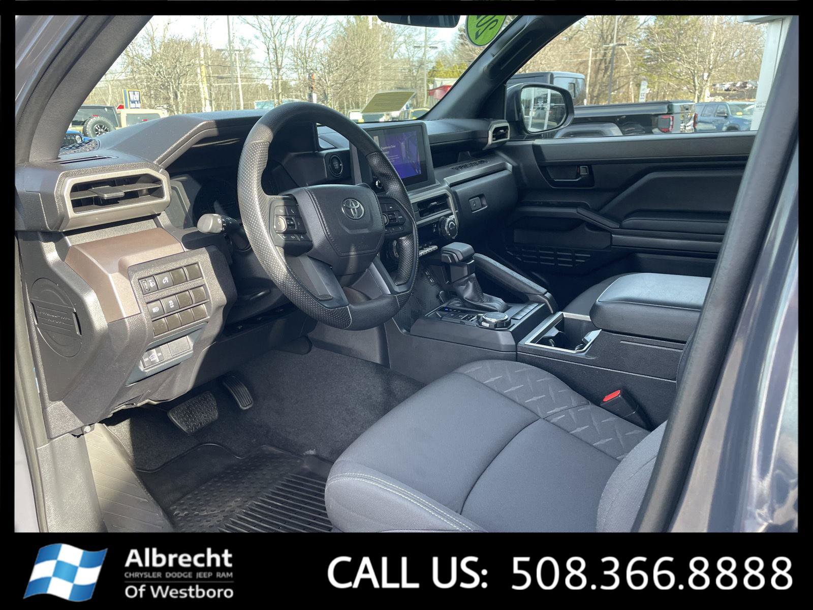 Used 2024 Toyota Tacoma SR5 image 9