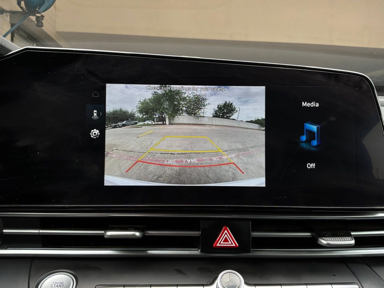 Used 2025 Hyundai Elantra SEL FWD image 34