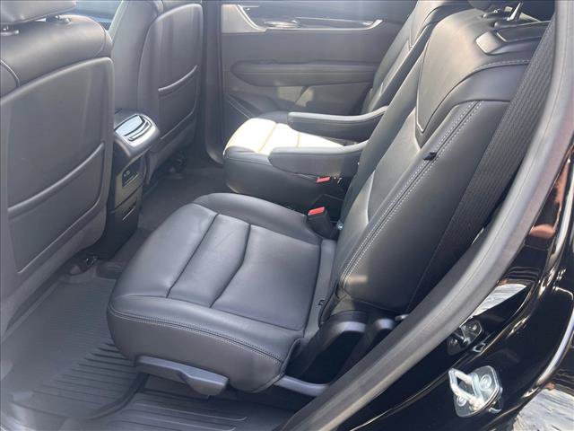 Used 2025 Cadillac XT6 Premium Luxury w/ Technology Package FWD image 16