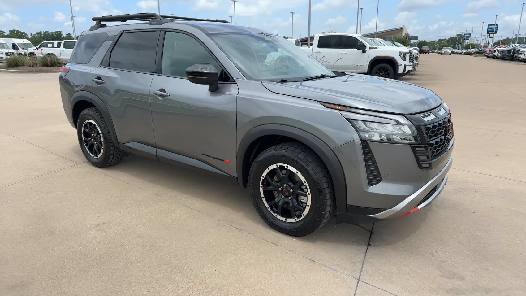 Used 2026 Nissan Pathfinder Rock Creek AWD/4WD image 2