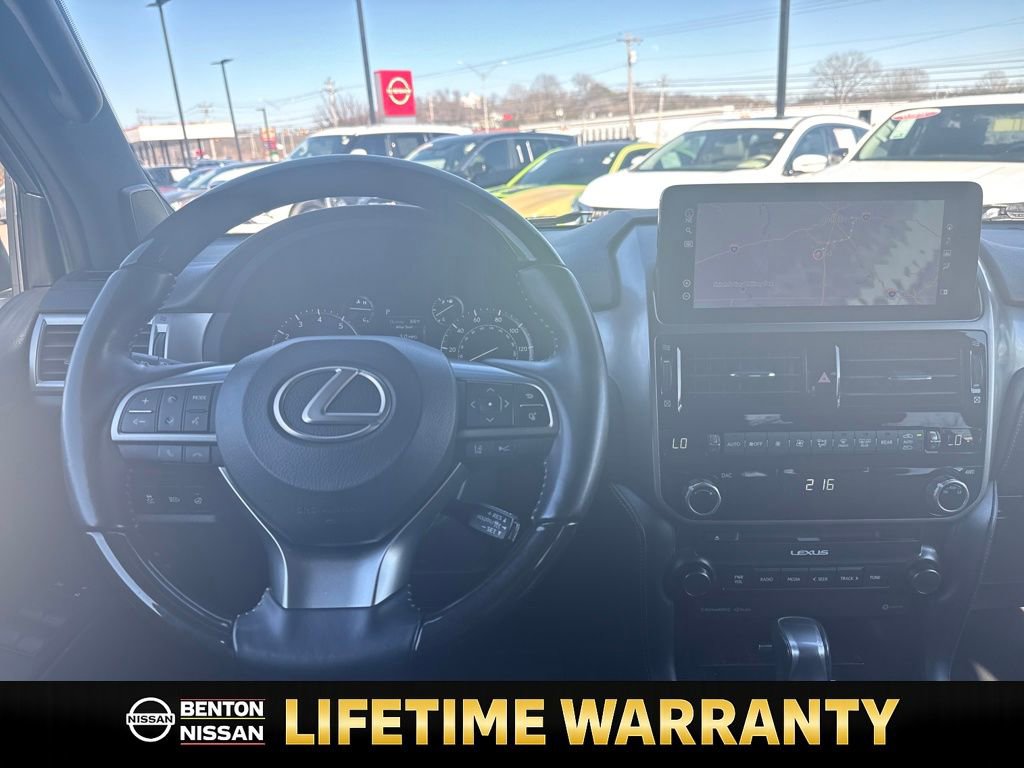 Used 2023 Lexus GX 460 Premium w/ Premium Package image 15