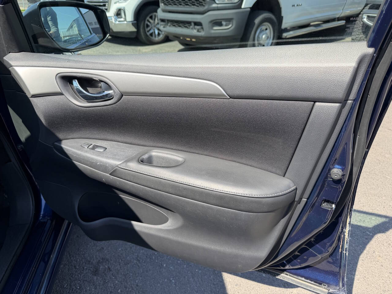 Used 2018 Nissan Sentra S FWD image 10