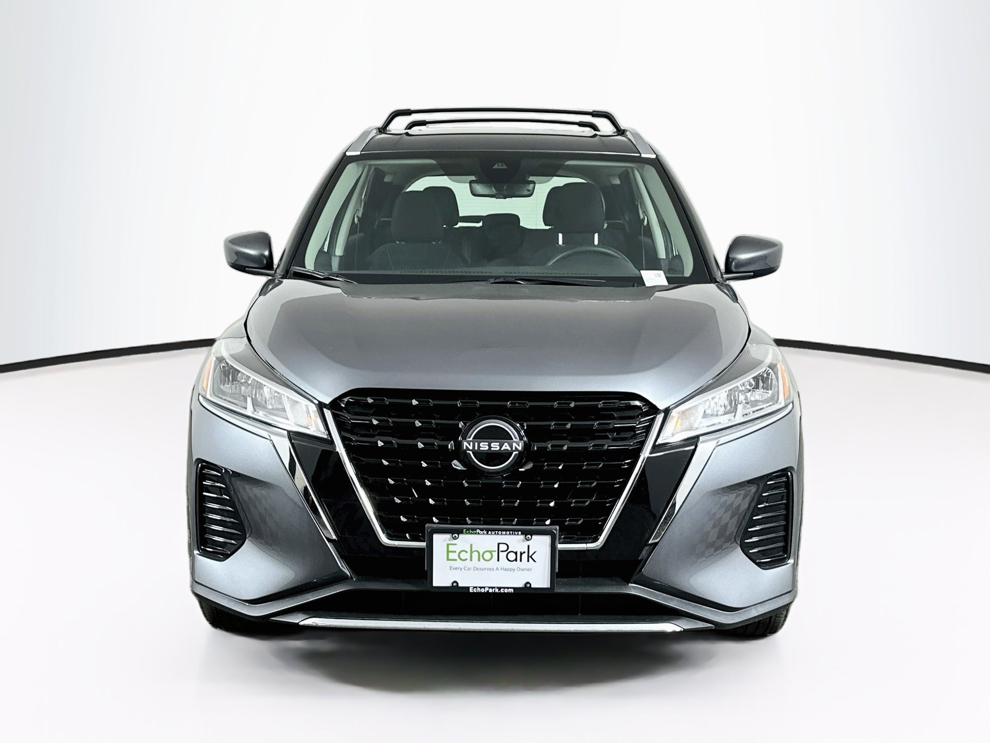 Used 2024 Nissan Kicks SV w/ Interior Electronics Package FWD image 2