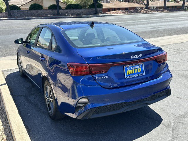 Used 2022 Kia Forte LXS FWD image 5