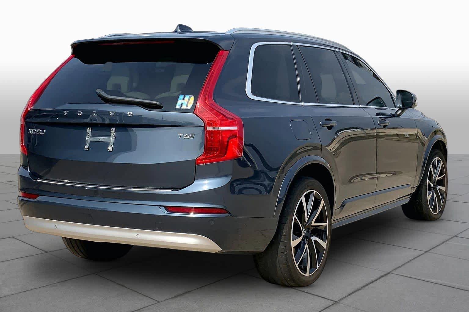 Used 2022 Volvo XC90 T6 Momentum w/ Advanced Package AWD/4WD image 13