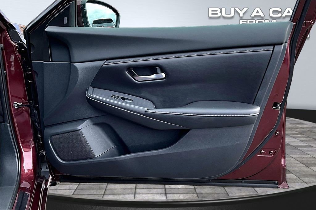 Used 2022 Nissan Sentra SV image 23