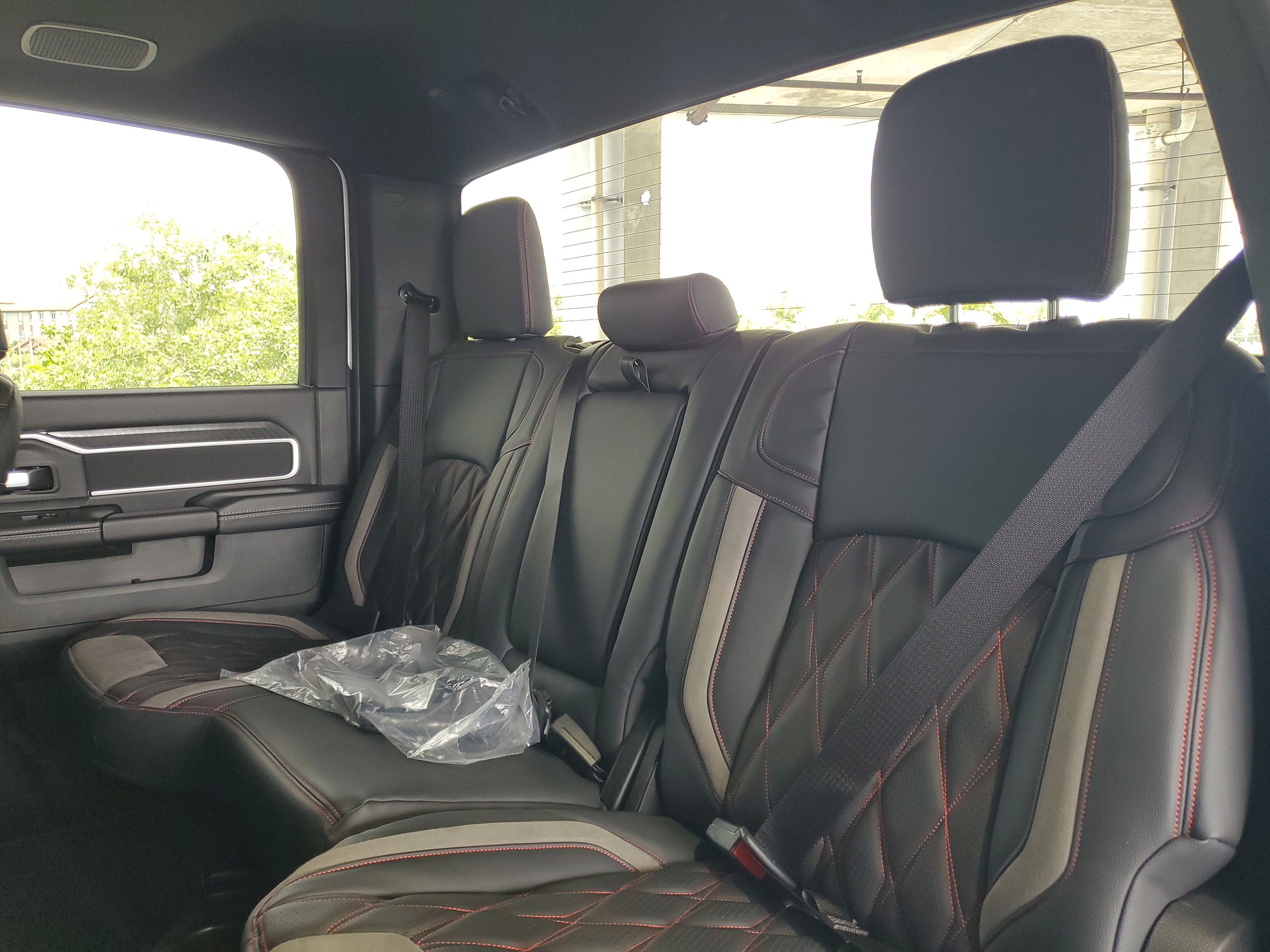 New 2025 RAM 2500 Big Horn AWD/4WD image 8