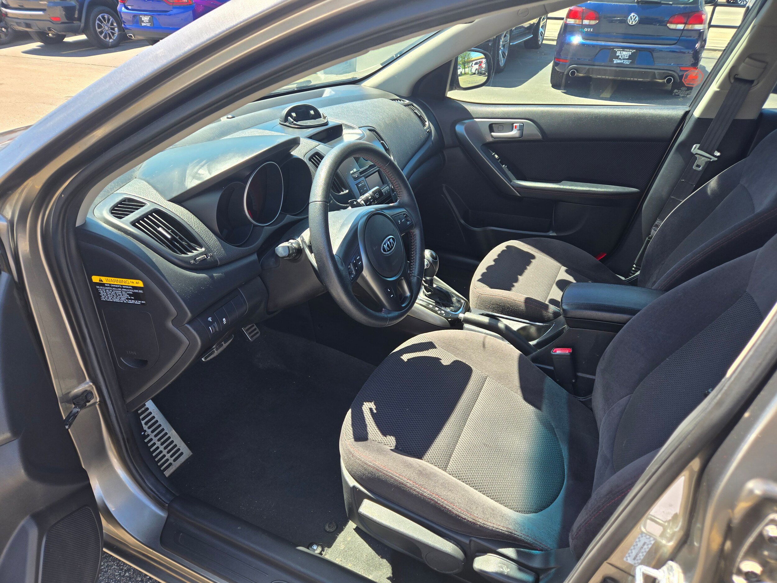 Used 2012 Kia Forte SX FWD image 4