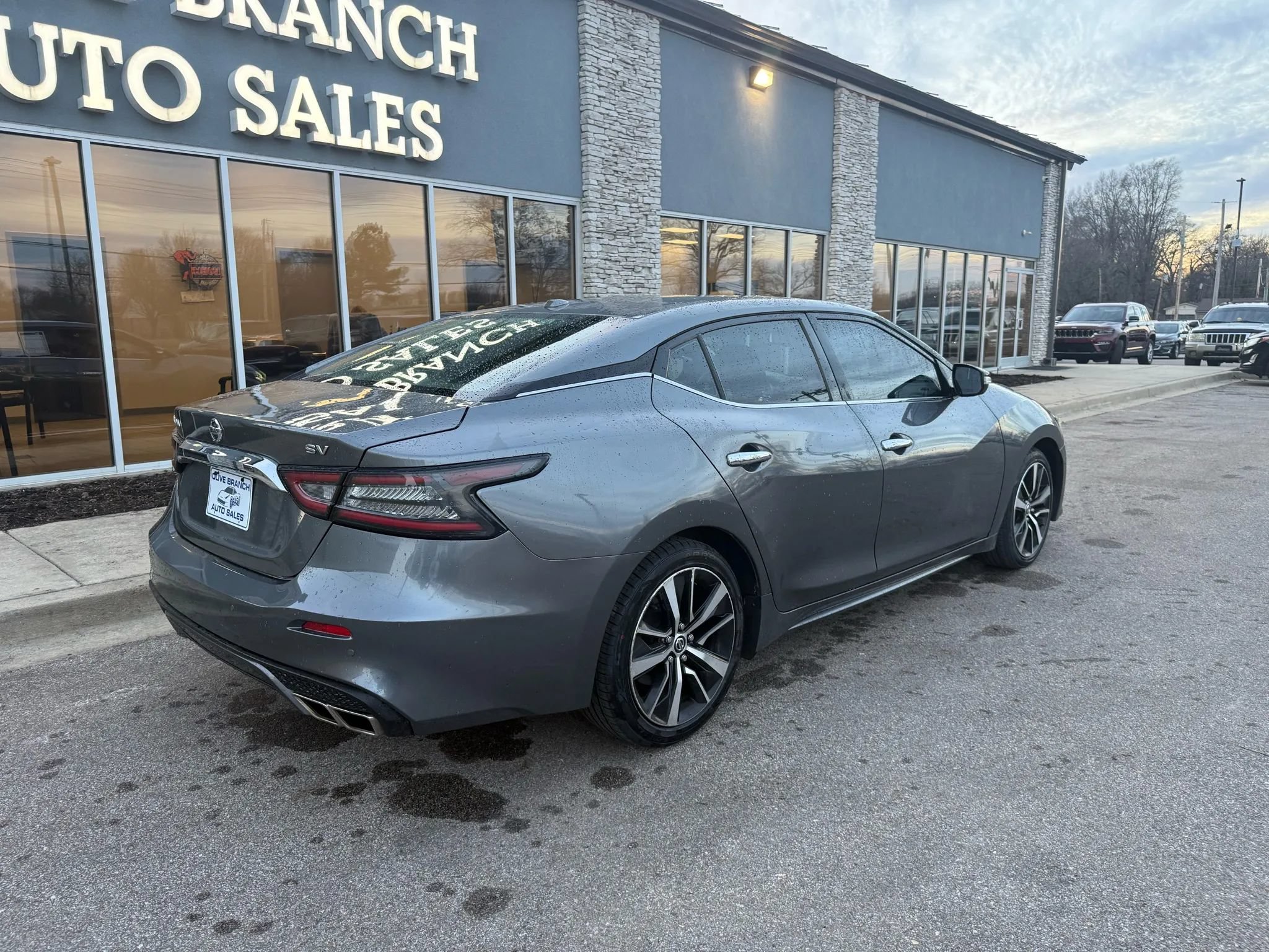 Used 2022 Nissan Maxima SV w/ Floor Mat Group FWD image 7