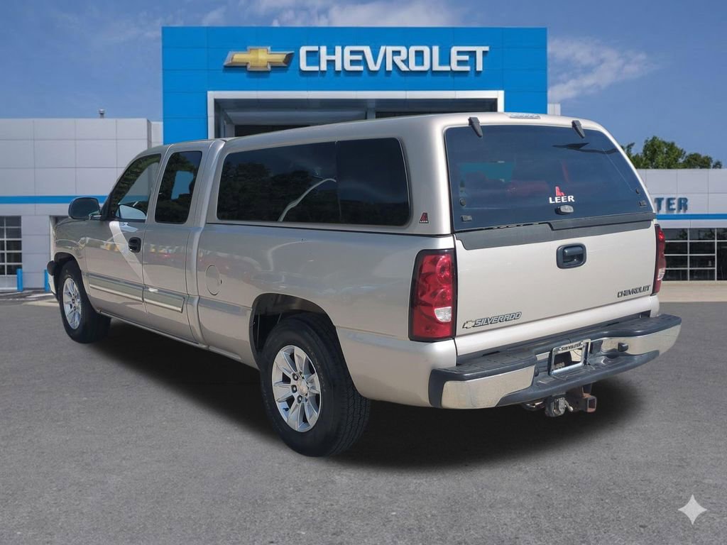 Used 2005 Chevrolet Silverado 1500 LS w/ Light Duty Power Package RWD image 4