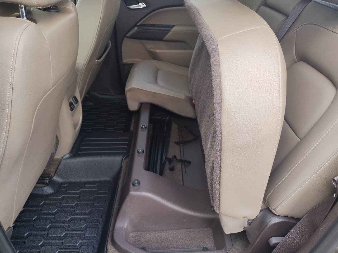 Used 2015 GMC Canyon SLT AWD/4WD image 11