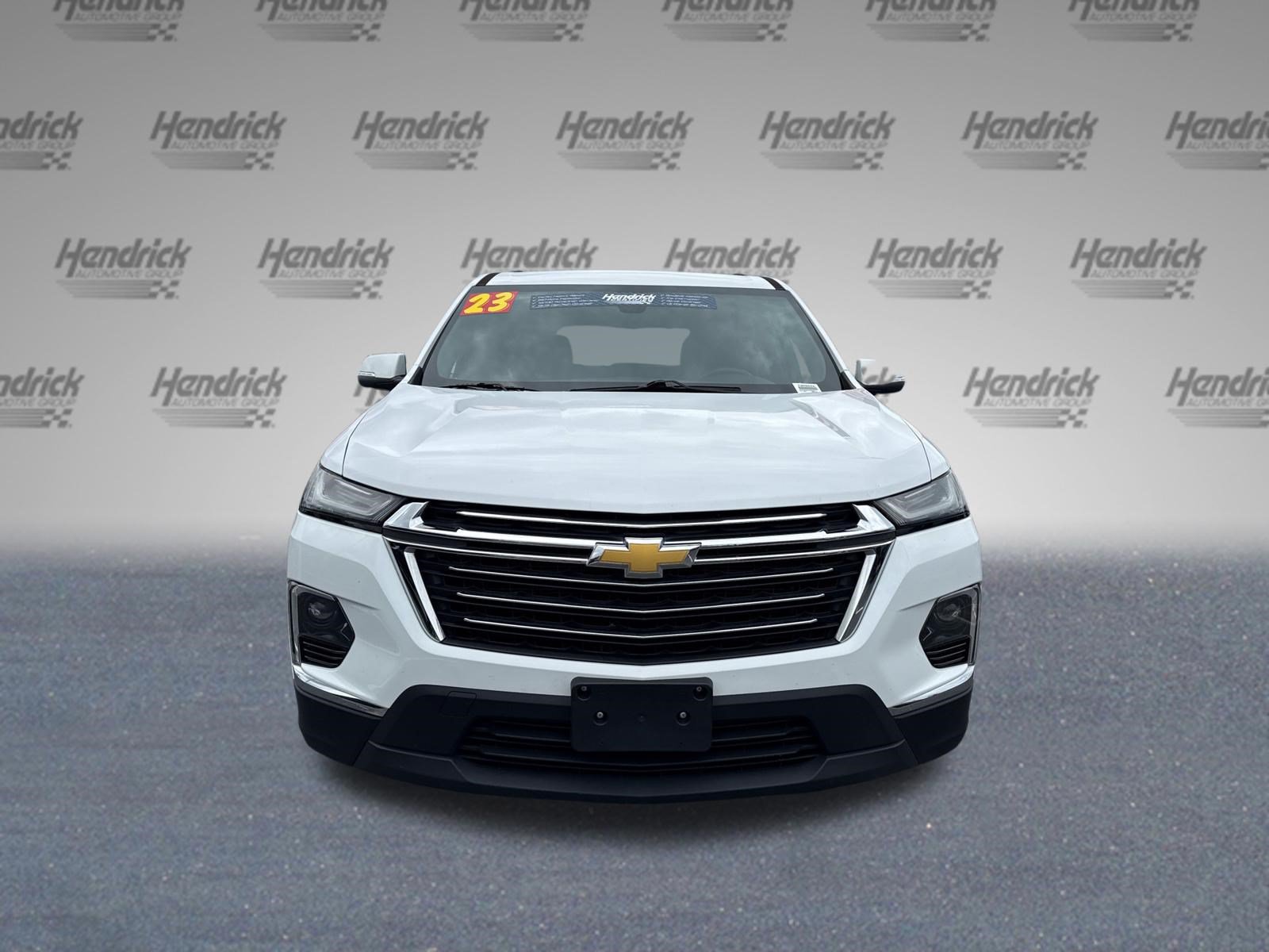 Used 2023 Chevrolet Traverse LT AWD/4WD image 3