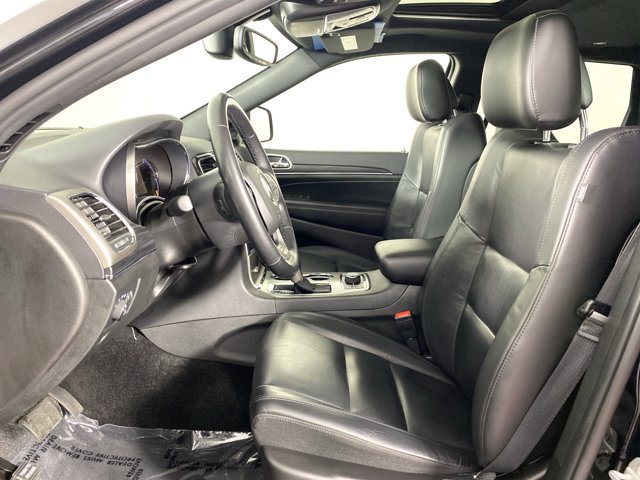 Used 2022 Jeep Grand Cherokee Limited AWD/4WD image 17