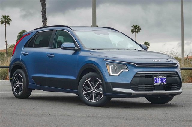 New 2025 Kia Niro EX image 2