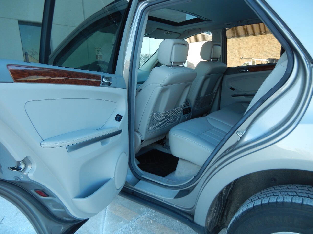 Used 2006 Mercedes-Benz ML 350 4MATIC image 28