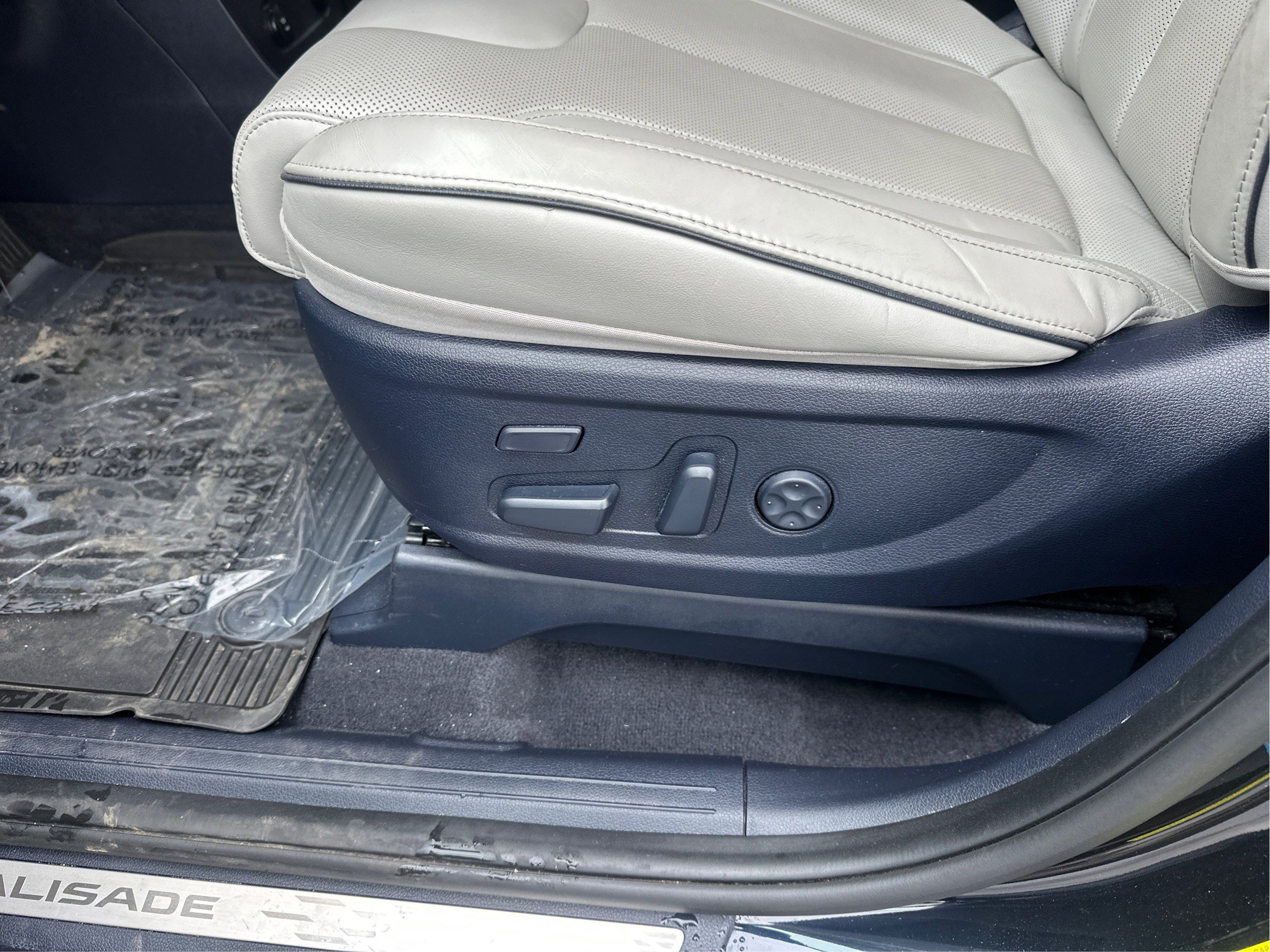 Used 2021 Hyundai Palisade Calligraphy w/ Winter Package AWD/4WD image 19