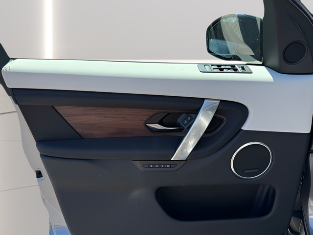 Certified 2025 Land Rover Discovery Sport S AWD/4WD image 18
