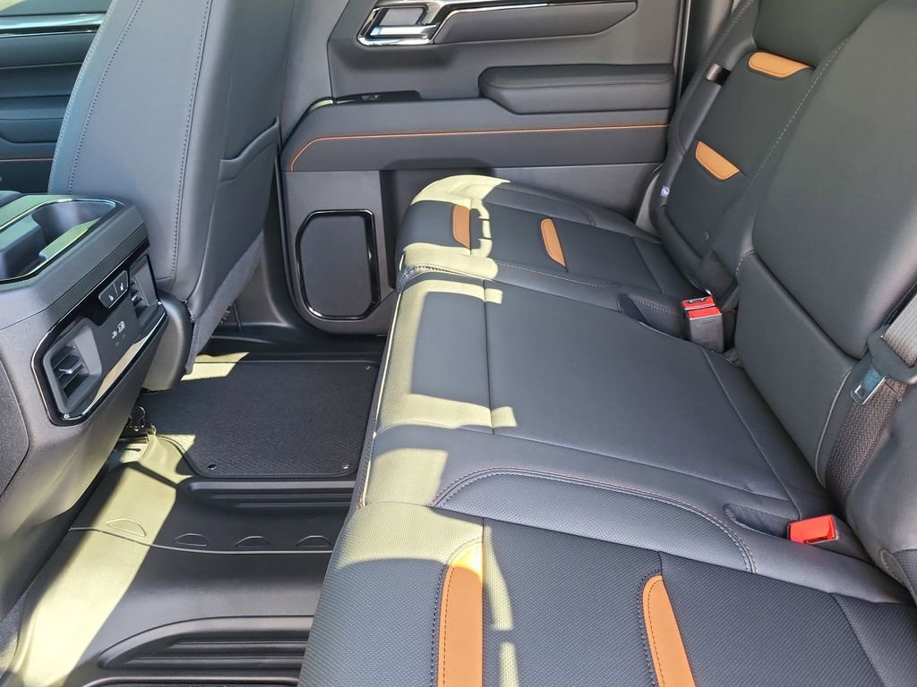 New 2025 GMC Sierra 1500 AT4 w/ AT4 Premium Package AWD/4WD image 22