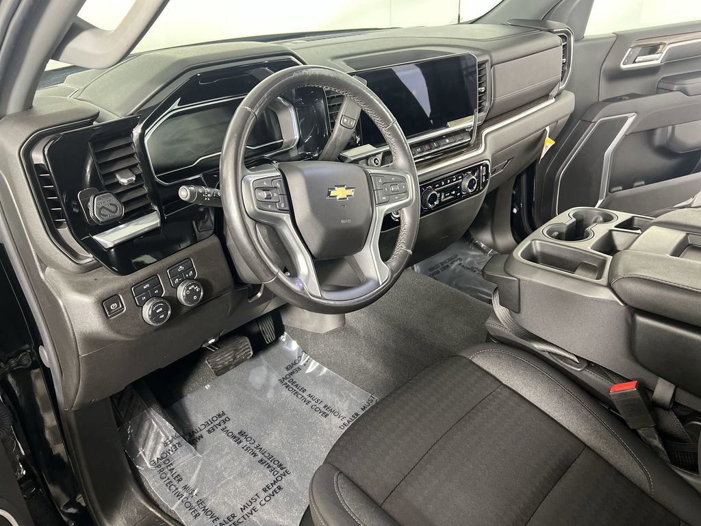 Certified 2022 Chevrolet Silverado 1500 LT AWD/4WD image 11