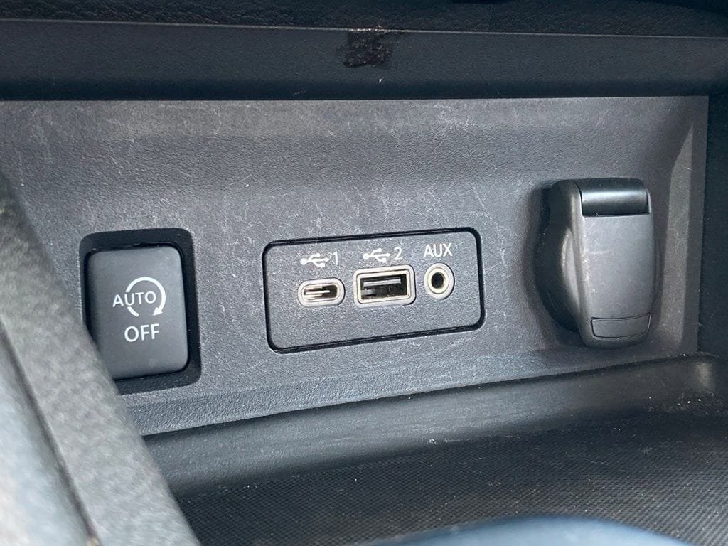 Used 2024 Nissan Sentra SV FWD image 24