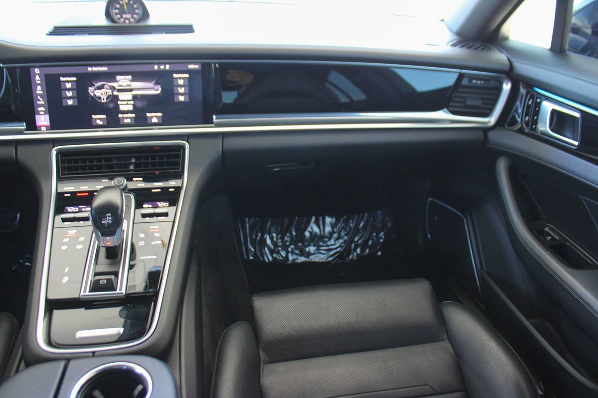 Used 2019 Porsche Panamera 4 AWD/4WD image 13