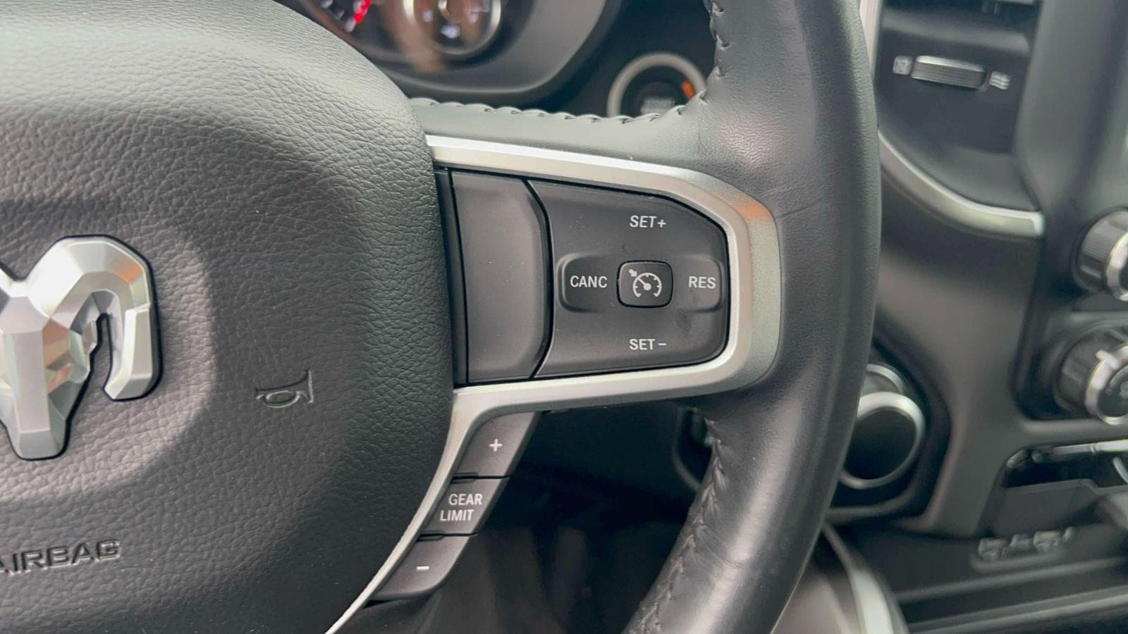 Used 2022 RAM 1500 Big Horn AWD/4WD image 20