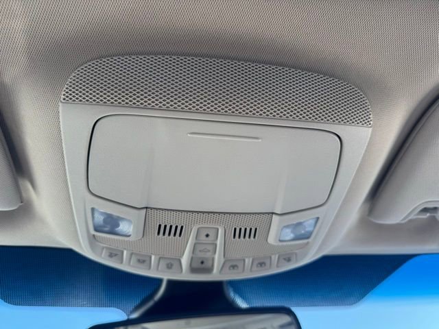 Used 2020 Ford Edge Titanium image 26