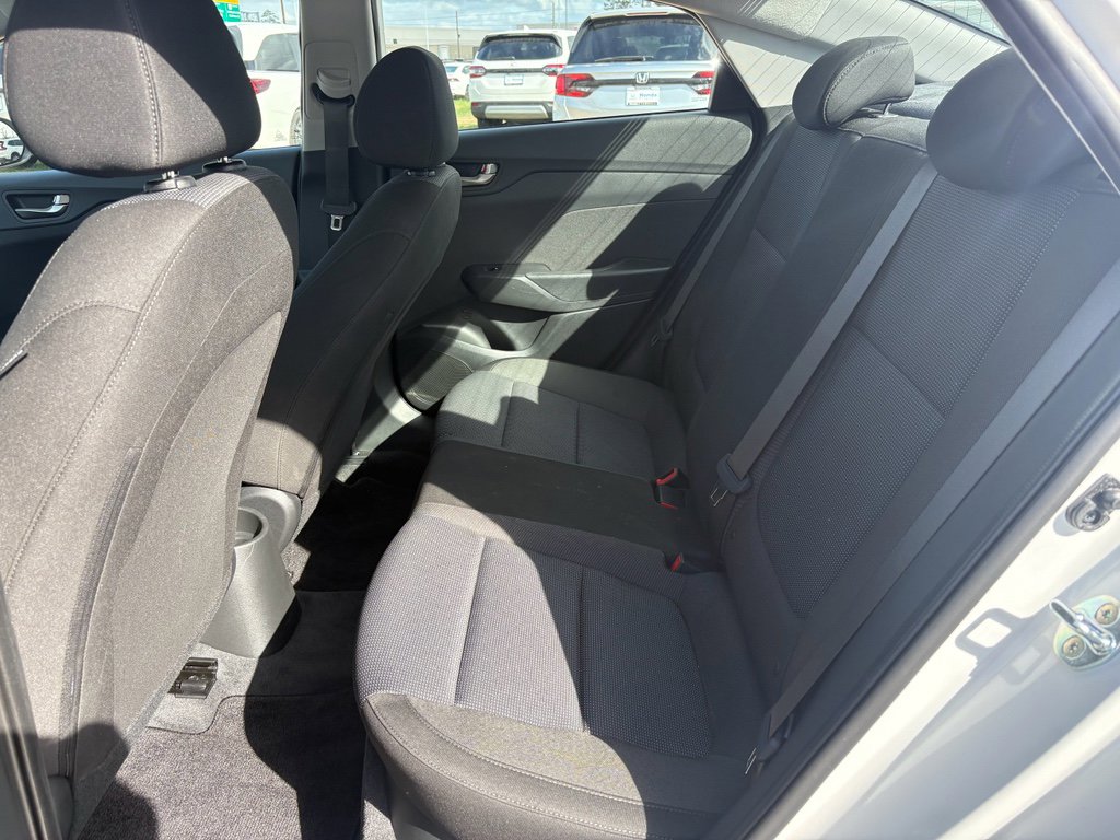 Used 2022 Hyundai Accent SE image 23