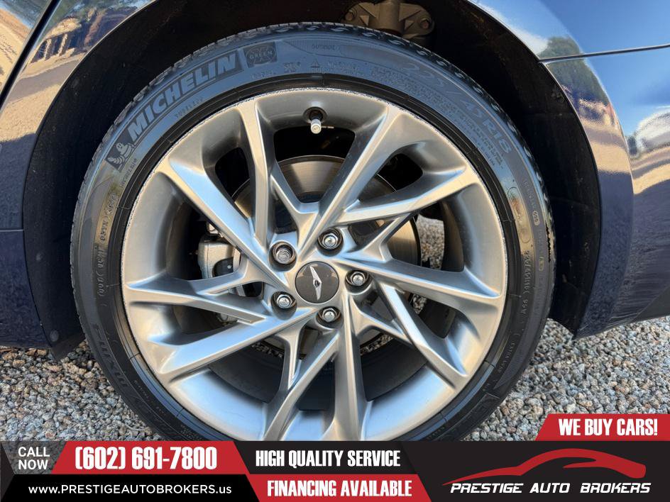 Used 2022 Genesis G70 2.0T RWD image 18