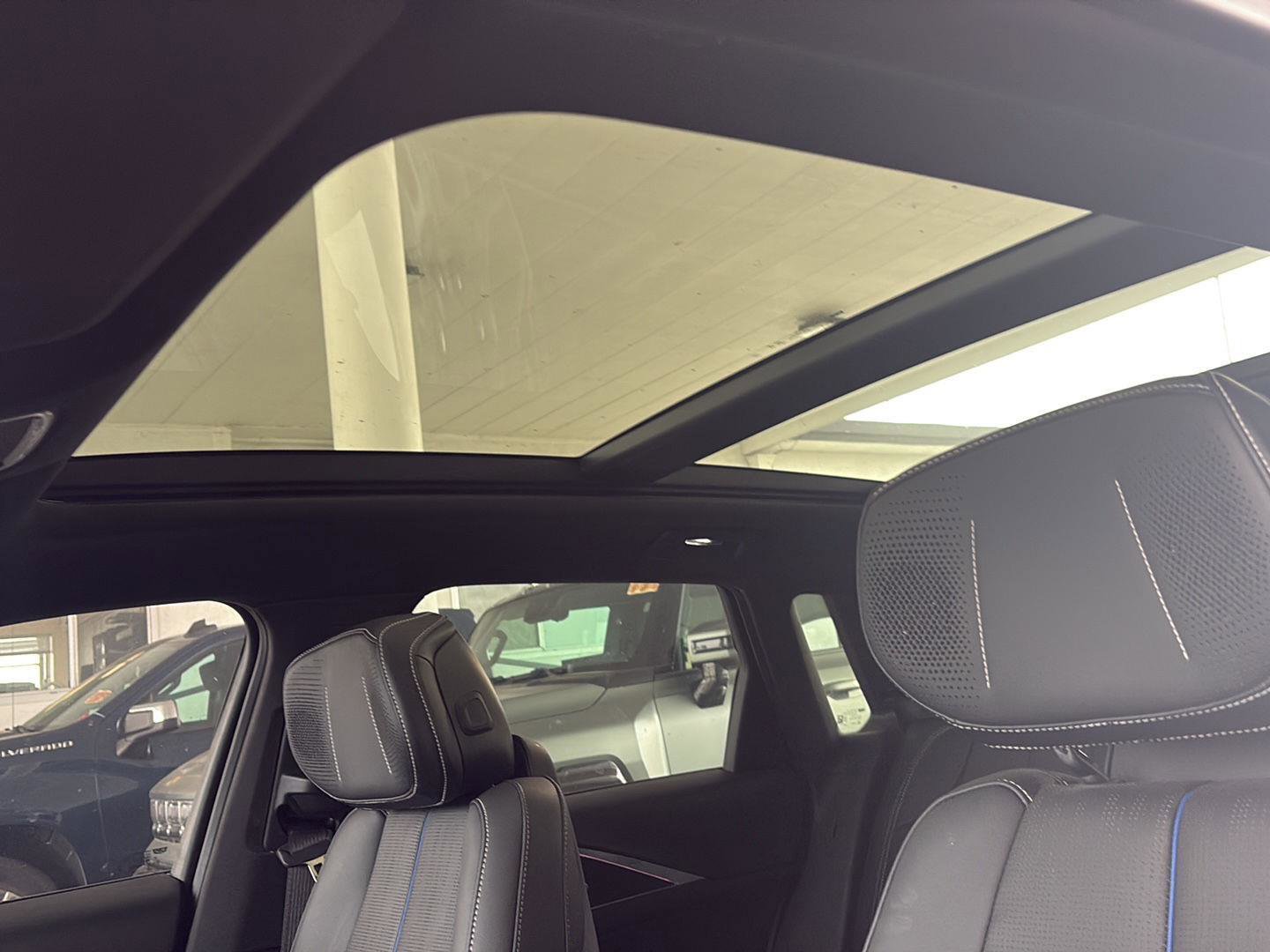 Used 2024 Cadillac Lyriq Sport image 22